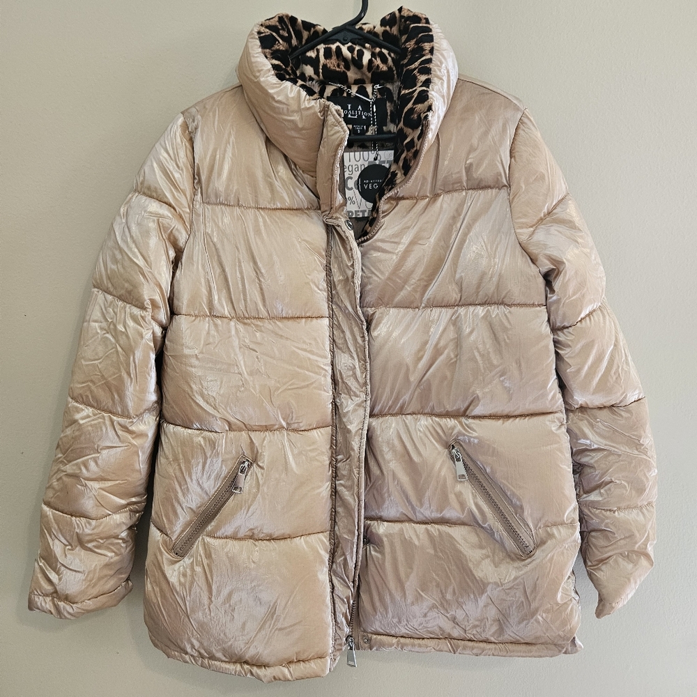 LA Coalition Women's Small Champagne Puffer Jacket with Zippered Pockets